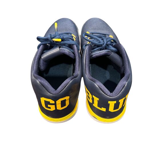 Michigan Air Jordan's XXXI Low  Size men's  9.5 - Picture 5 of 8